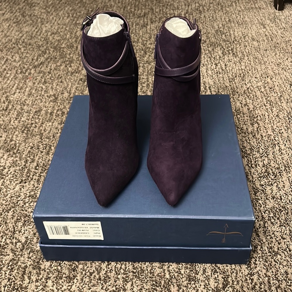 Pour La Victoire Candence Plum Women’s heels 7.5M